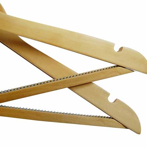 44cm Ing Fa Vállfa Csúszásgátlós Nadrágtartóval