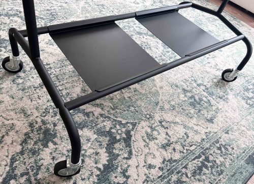 CIPŐTARTÓS FEKETE 100cm Fém Ruhaállvány 2db Tálcával Fémkerékkel